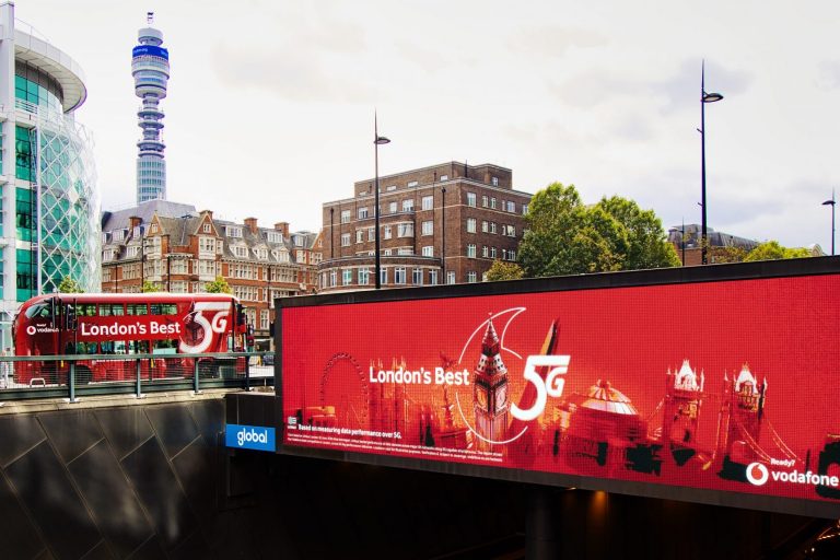 London's Best 5G digital billboard and bus