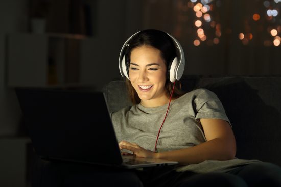 Vodafone offers unbeatable full fibre broadband in Rotherham and Gloucester with speeds of over 900Mbps, from just £30 a month